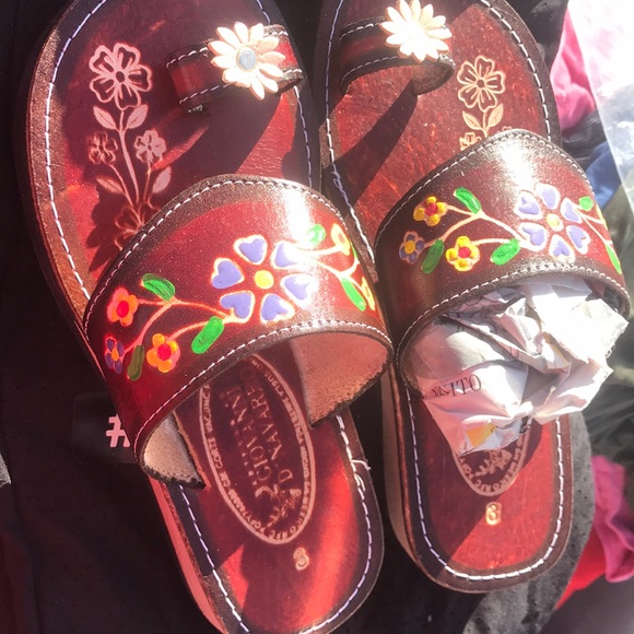 Sandals - Picture 4 of 4